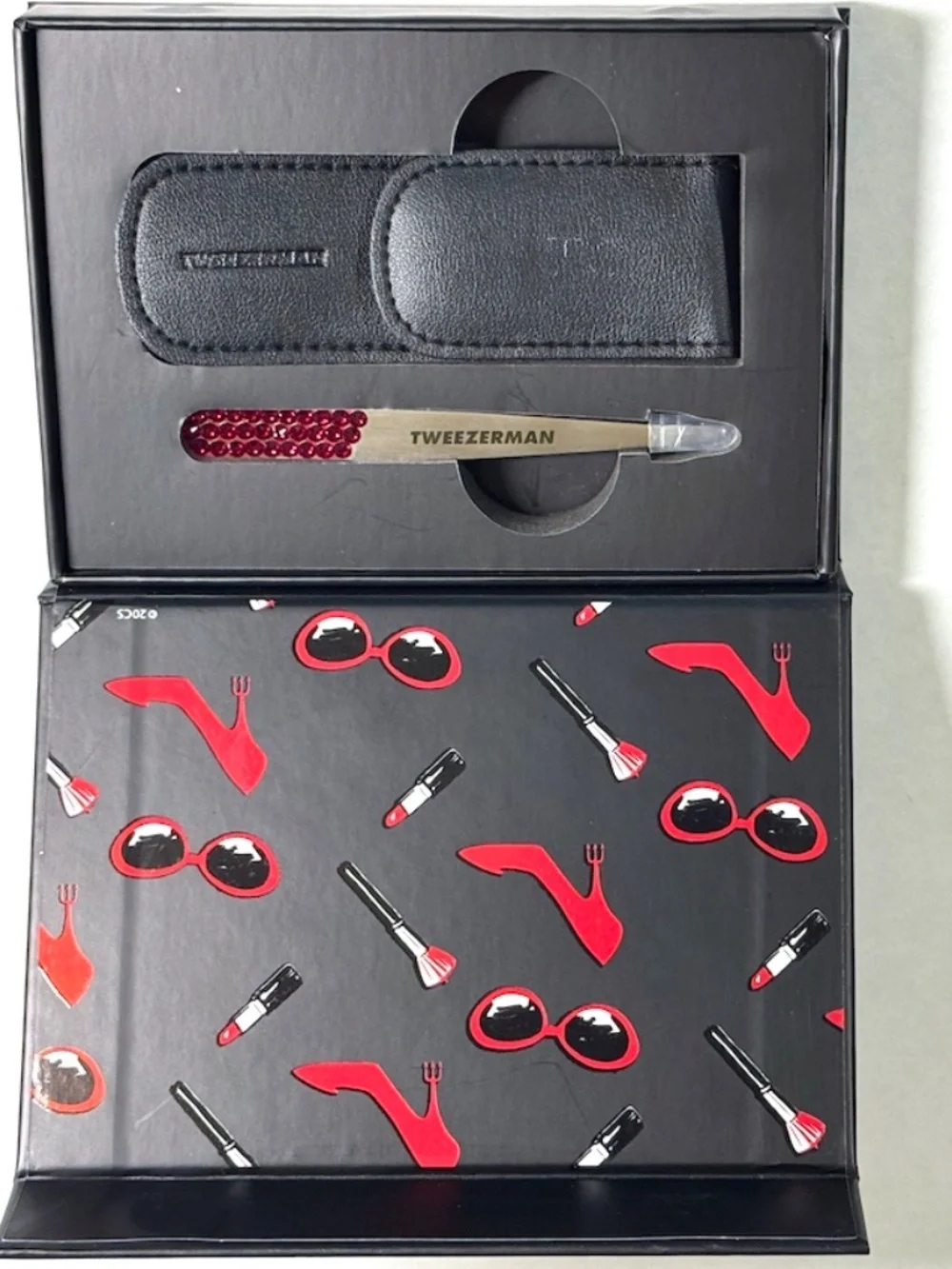 Tweezerman Devil Wears Prada 2 Premiere Gift Box NYC World Premiere 2026